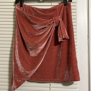 Tularosa skirt size medium